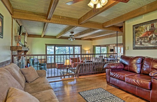 Colonial Pine Hills House | Rustic Black Hills Retreat w/ Expansive Views