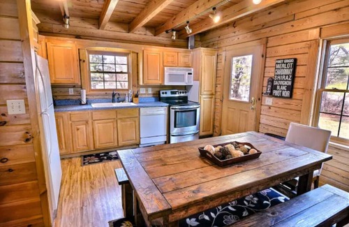 West Lafayette Cabin | Rustic Cabin Near Purdue University
