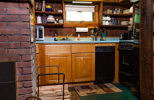 Stratton Mountain Cabin | Rustic Cabin on Private Pond in Stratton Vermont Close to Stratton Ski Area