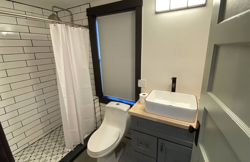 Burlington Cabin | Rustic cabin with Fiber internet