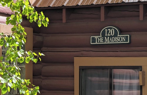 West Yellowstone Cabin | Rustic Charm Meets Modern Comfort, Steps from Yellowstone's West Entrance