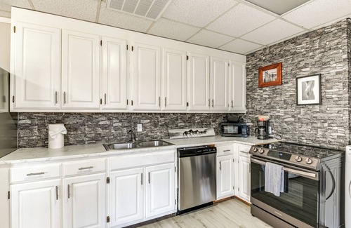 Antioch Apartment | Rustic Cowboy Ranch Retreat: Stay Near Nashville