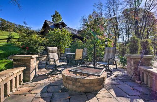 Dundee House | Rustic Dundee Log Cabin with Hot Tub and Forest Views!