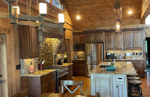 Blue Ridge House | Rustic Elegance On Lake Blue Ridge With Spectacular Views