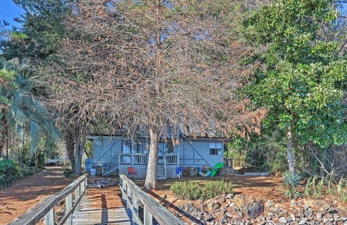 Lake Murray of Richland Cottage | Rustic Escape on Lake Murray w/ Fire Pit + Balcony