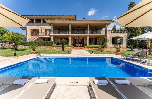 Costitx Ski Chalet | Rustic Finca in Mallorca Son Tomasset with pool