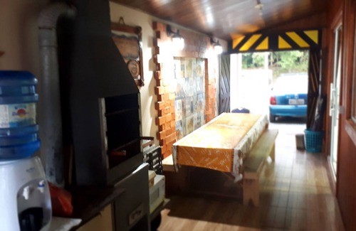 Iperoba House | rustic house, wood and masonry