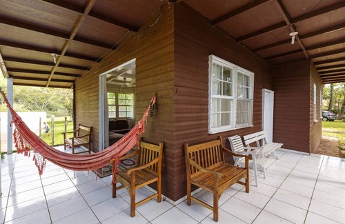 Armacao House | Rustic House in Armação Beach facing the river