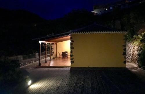 Brena Baja Villa | RUSTIC HOUSE LA MONTAÑA