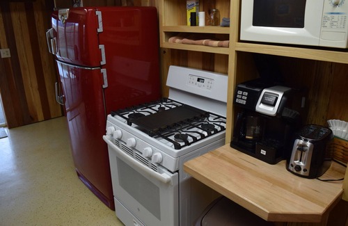 Keene Cabin | Rustic Hunting Cabin located on a Working Farm