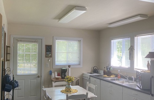 Tippecanoe Cabin | Rustic little Cabin just minutes from Deersville, no wifi no internet