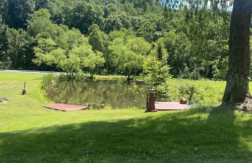 Tippecanoe Cabin | Rustic little Cabin just minutes from Deersville, no wifi no internet