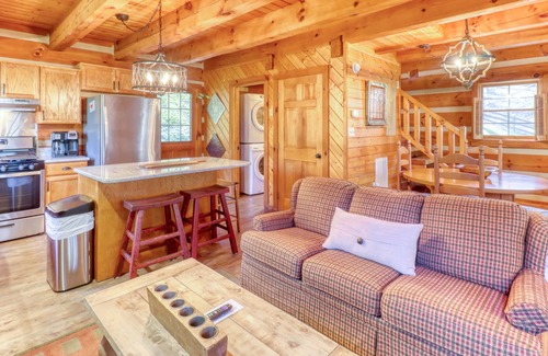 Cherokee Cabin | Rustic log home in private community - farm views & outdoor firepit