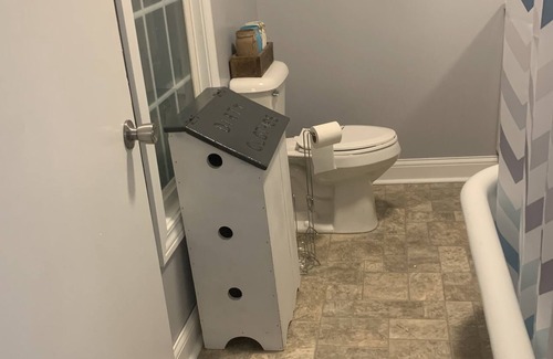 Canton Apartment | Rustic Modern Apt - Sleeps 4 - Near Everything!