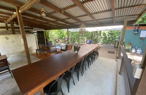 Byfield Cottage | Rustic one bedroom which sleeps 8