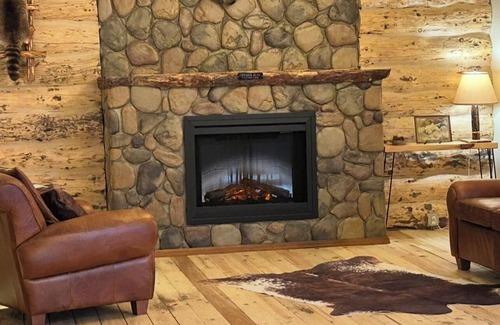 Cavalier Apartment | Rustic Retreat on Division Ave. in Cavalier, NDnStudio Apartment with no stairs!