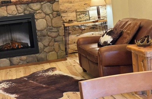 Cavalier Apartment | Rustic Retreat on Division Ave. in Cavalier, NDnStudio Apartment with no stairs!