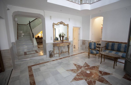 Cuevas Del Almanzora Hotel | RUSTIC & ROMANTIC ROOM