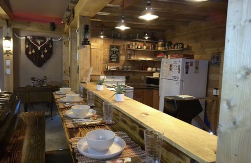 Harrison Cabin | Rustic Serenity in the Ozarks