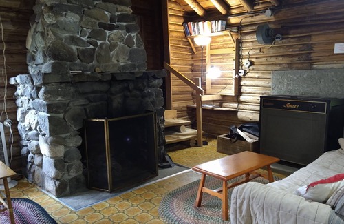 Dennysville Cottage | Rustic, split-level log cottage, River-view, Pet-friendly, Downeast Maine