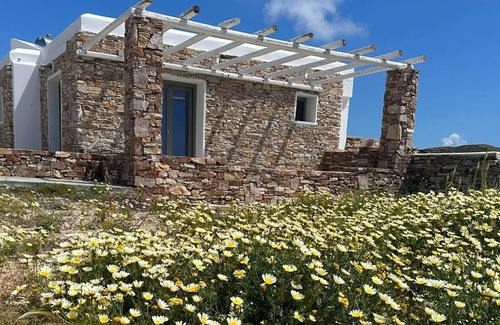 Ano Meria House | Rustic Stone House in the Heart of Folegandros