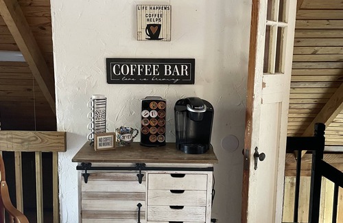 Bridgeport Cabin | Rustic & unique mountain top cabin with outdoor pavilion, perfect for a getaway.