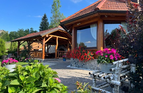 Kupjak Villa | Rustic villa Roza with outdoor pool in Kupjak