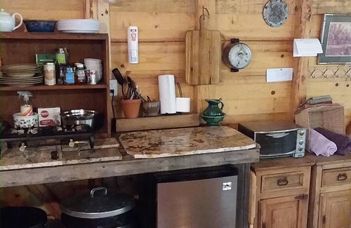 Nevada City Cabin | Rustic wilderness cabin on 200-acre eco-preserve