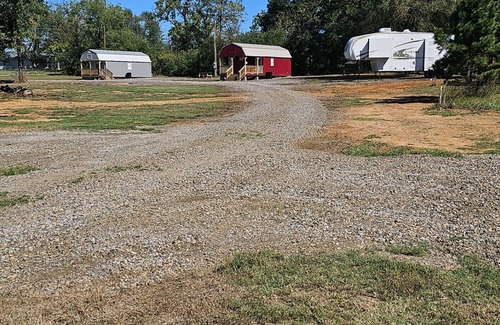 Jerusalem RV Rental | RV Camping spot. Get away from it all when you stay under the stars.