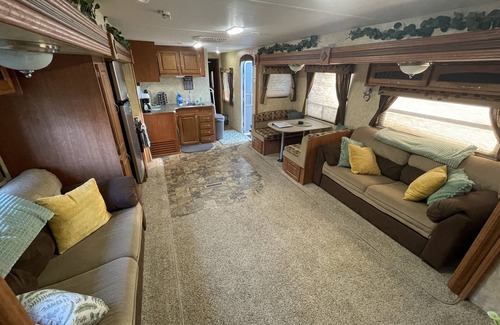 Dandridge House | RV There Yet Roomy, Modern Camper on Lake Douglas near Gatlinburg & Pigeon Forge