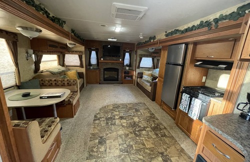 Dandridge House | RV There Yet Roomy, Modern Camper on Lake Douglas near Gatlinburg & Pigeon Forge