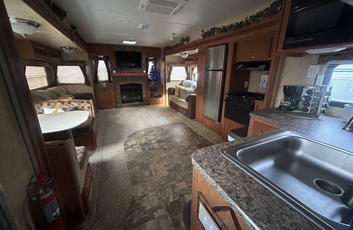 Dandridge House | RV There Yet Roomy, Modern Camper on Lake Douglas near Gatlinburg & Pigeon Forge