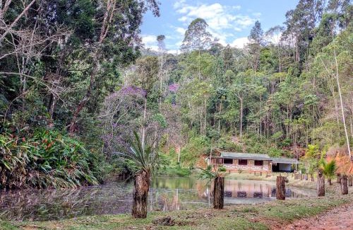Santa Teresa House | Sítio das Águas