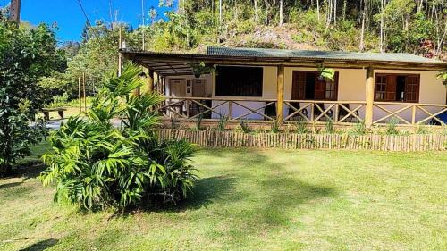 Santa Teresa House | Sítio das Águas