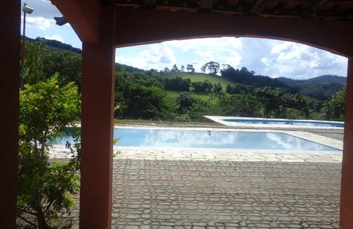 Munhoz House | Sítio Lírio do Vale- Munhoz, MG