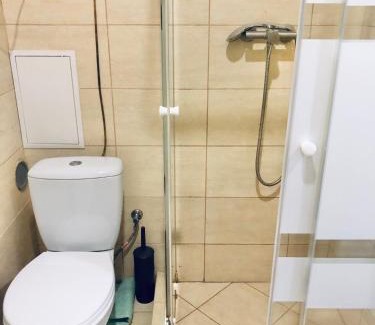 Yuzhne Apartment | Sмарт студія з терасою ! Іванова 35