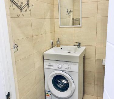 Yuzhne Apartment | Sмарт студія з терасою ! Іванова 35