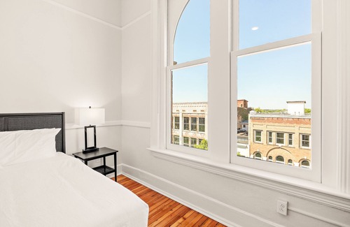 Valdosta House | S & K Suite at The Mckey