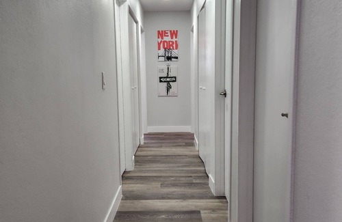 Las Vegas House | S-Stylish 4BR Oasis Luxe Backyard BBQ