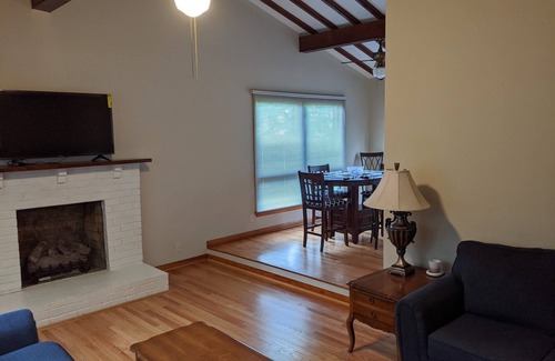 Scottsboro House | s1. Beautiful home in historic Scottsboro w/pool