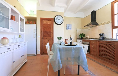 Santa Maria del Cami House | Sa Torre: Idyllic estate, individual areas, garden, pool, WiFi, air conditioning