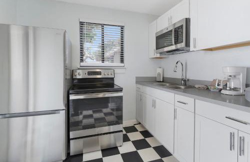 Pass-a-Grille Hotel | Sabal Palms Inn