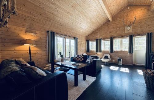 Hol Municipality House | Saballie - Cosy cabin - sunny location!