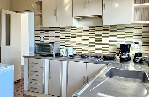 Sabanilla Montecarmelo House | Sabanilla private beach house 4 blocks from the sea