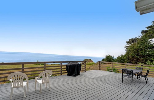 Elk House | Saddle Point Ocean View Cottage