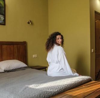 Tovstolug House | Sadyba DarKa