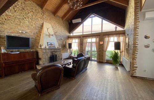 Ternopil's'kyi district House | Sadyba Lisova