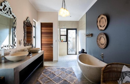 Hoedspruit Hotel | Safari Moon Luxury Bush Lodge