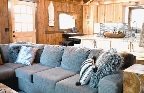 Fall River House | Safari-Theme Lodge w/Hot Tub at Fall River Lake for Family, Hunting or Fishing!