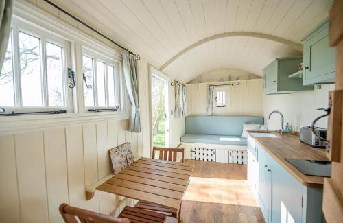 Framlingham House | Sage Shepherds Hut Boundary Farm, Framlingham